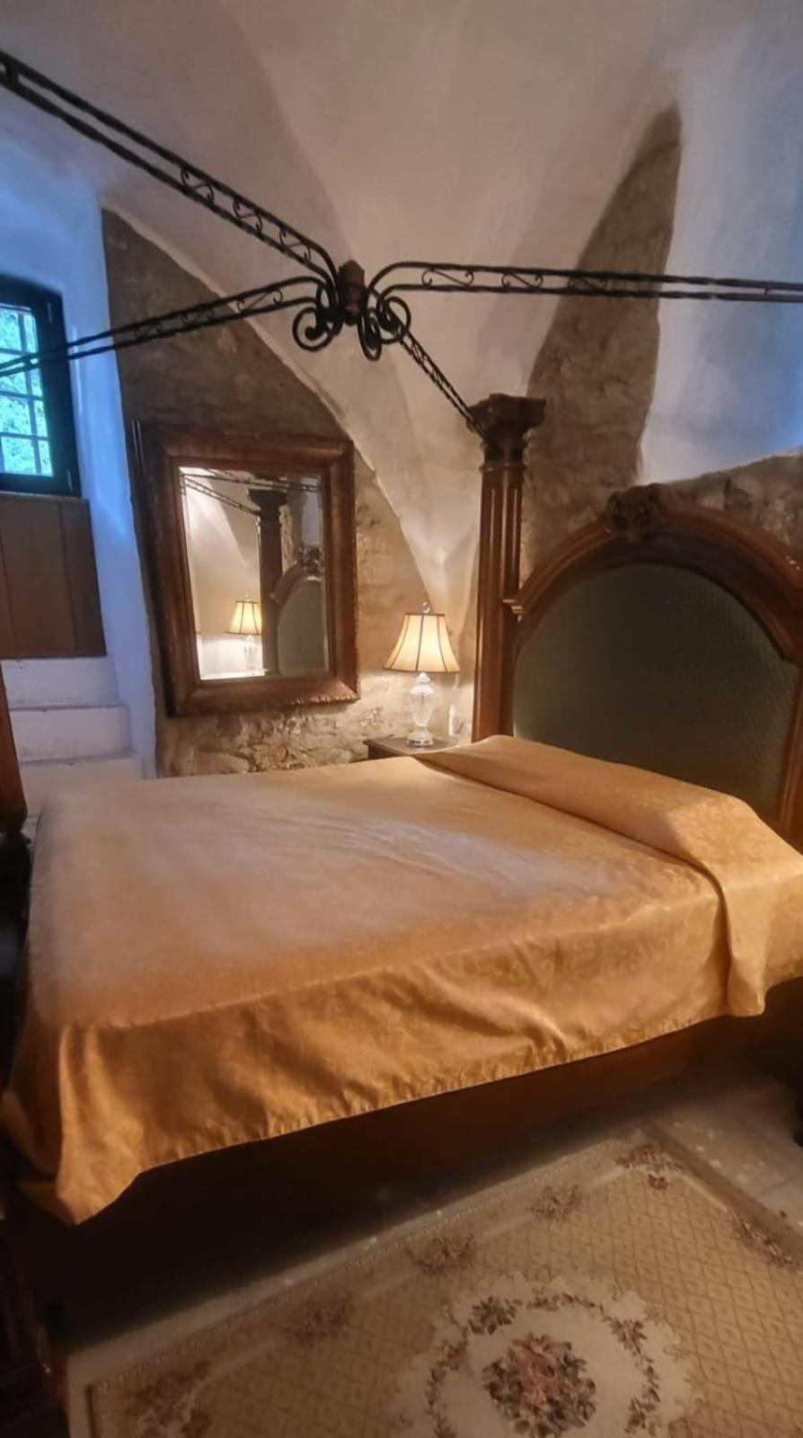 فيتسلار Burg Hermannstein - Kings Room المظهر الخارجي الصورة
